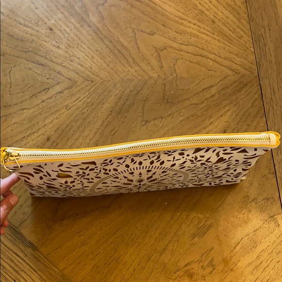 CARLOS By Carlos Santana Clutch - Picture 5 of 5